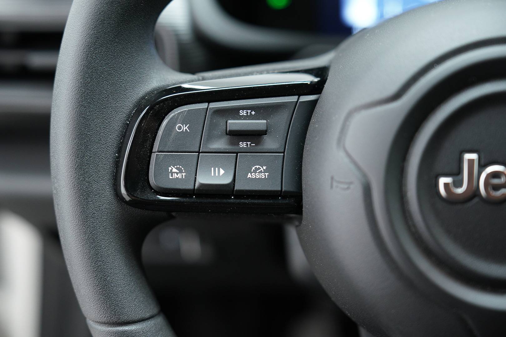 JEEP Avenger - Foto 12