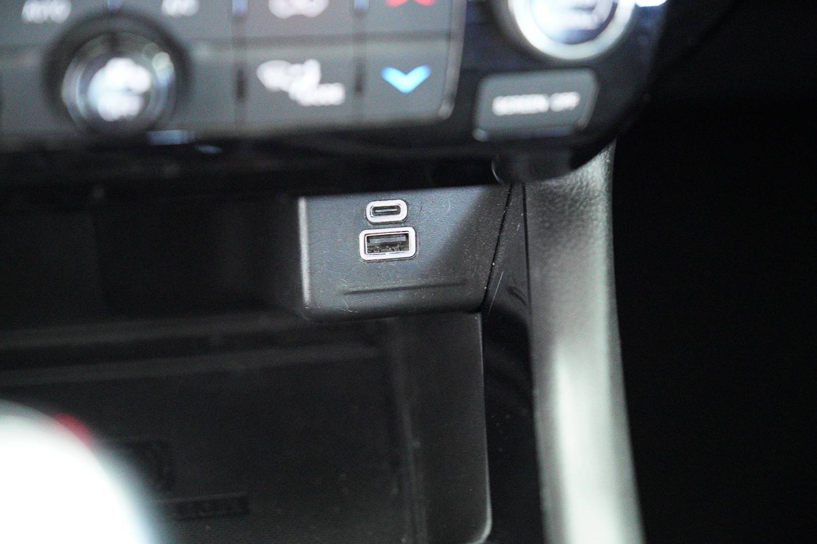 JEEP Compass - Foto 18