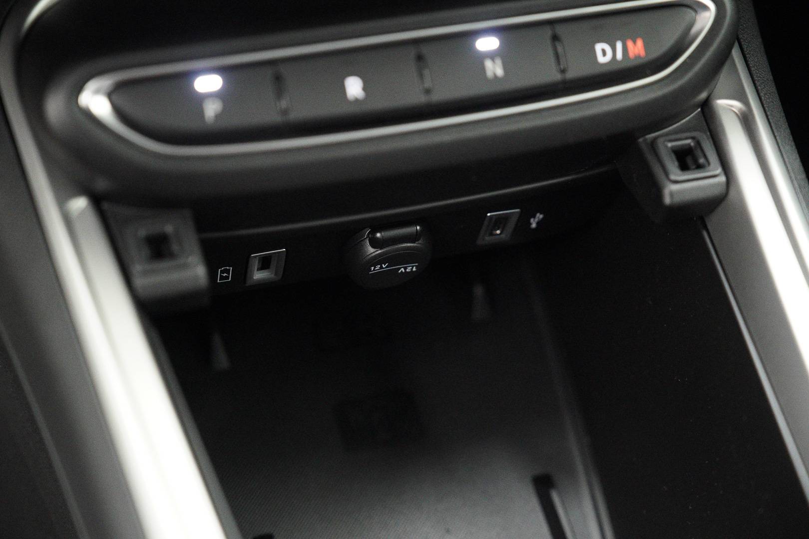JEEP Avenger - Foto 18