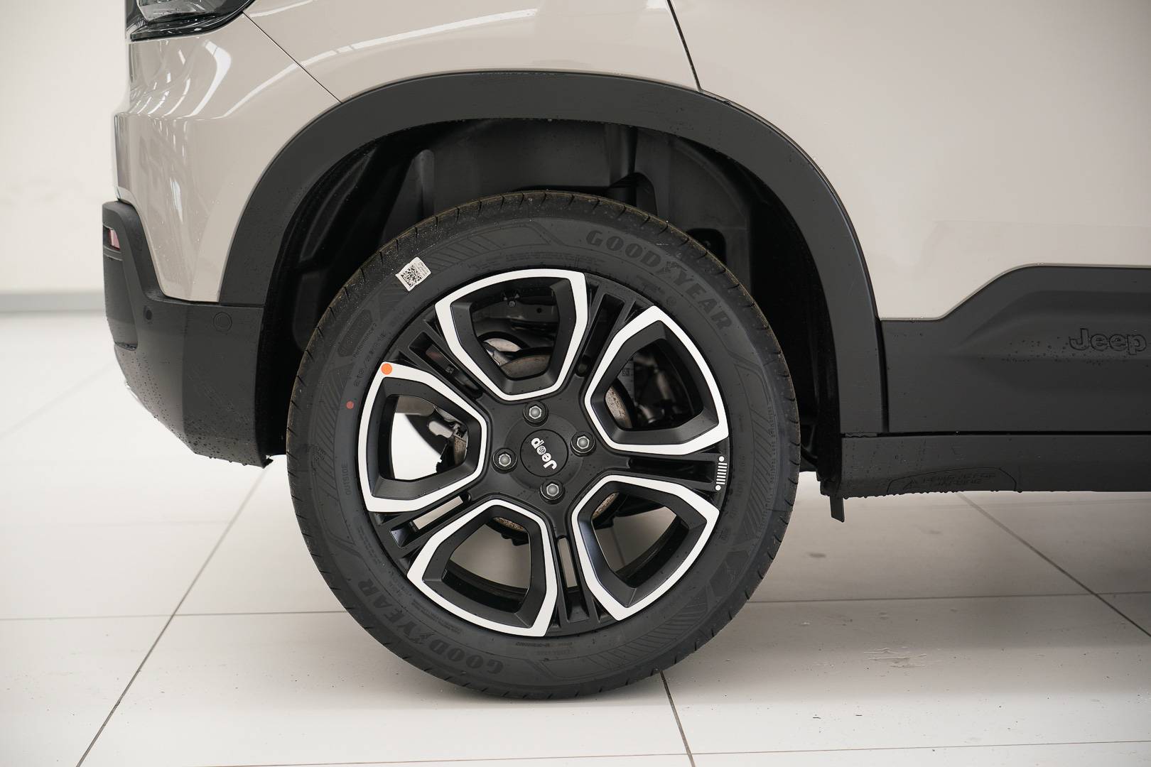 JEEP Avenger - Foto 7