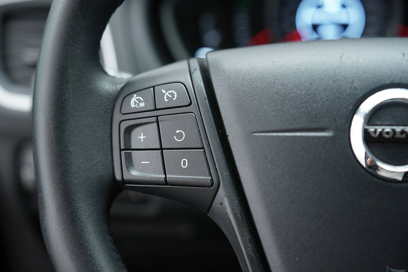 VOLVO V40 - Foto 12
