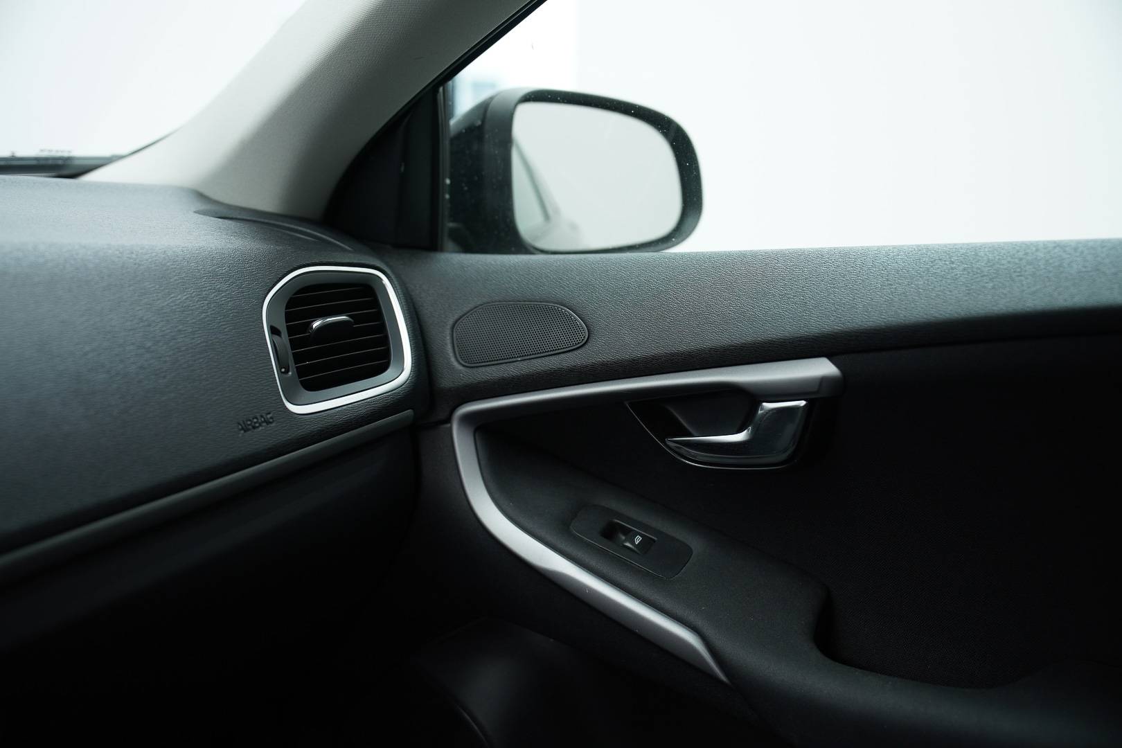 VOLVO V40 - Foto 18