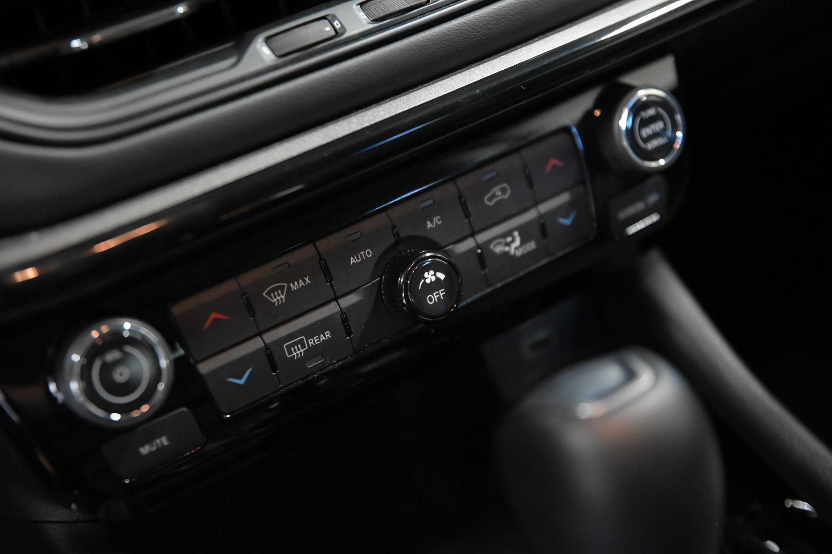 JEEP Compass - Foto 20