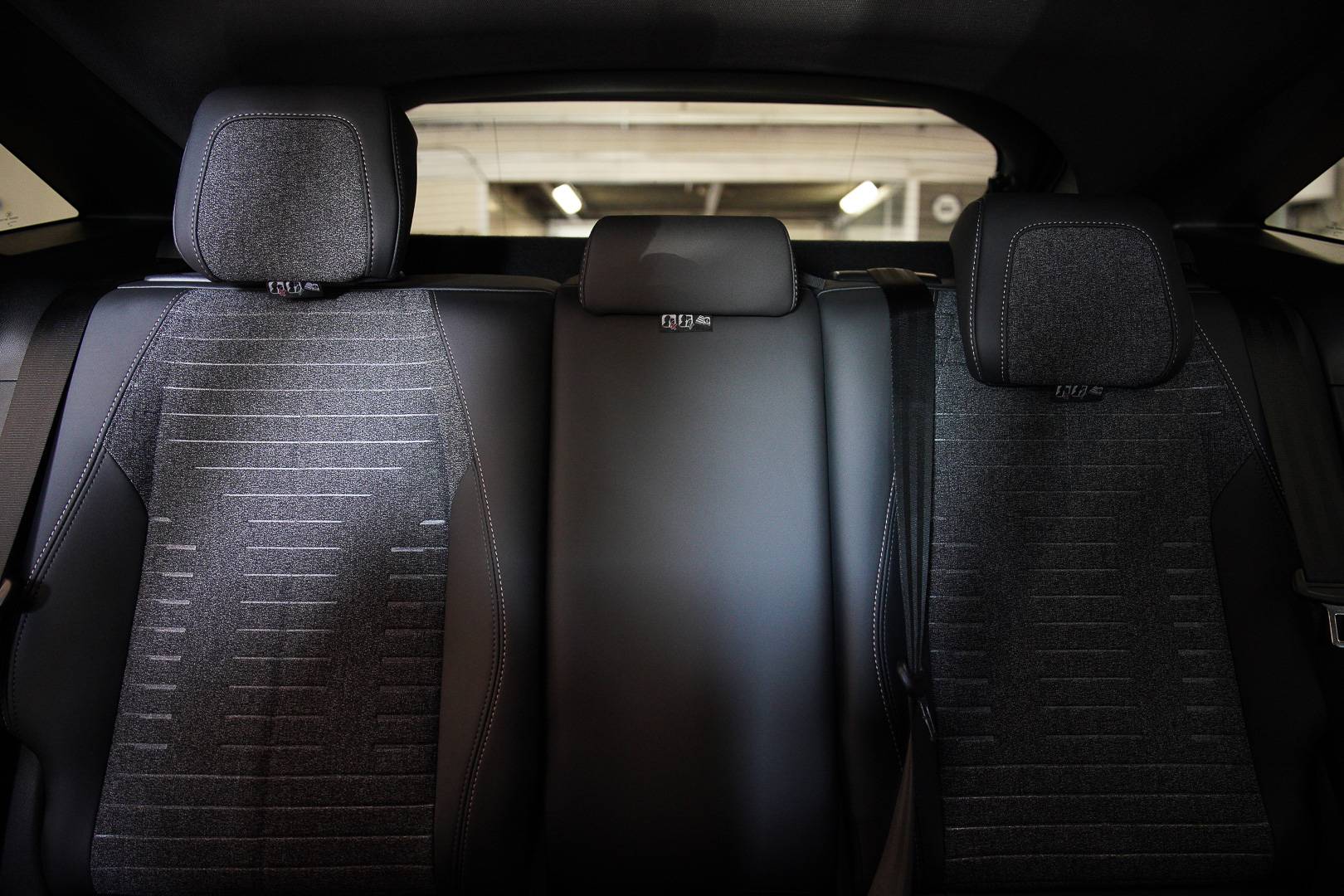 PEUGEOT 3008 - Foto 23