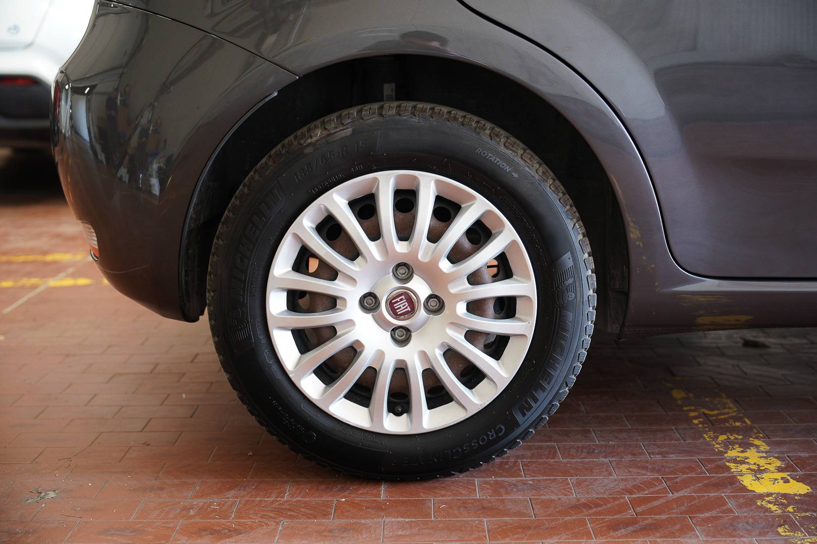 FIAT Punto - Foto 6