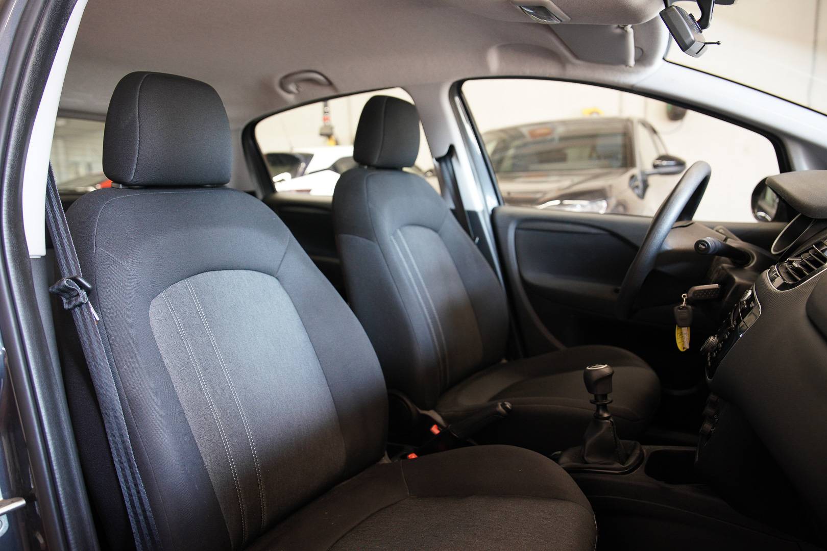FIAT Punto - Foto 18