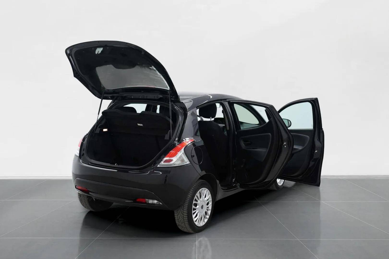 LANCIA Ypsilon - Foto 9