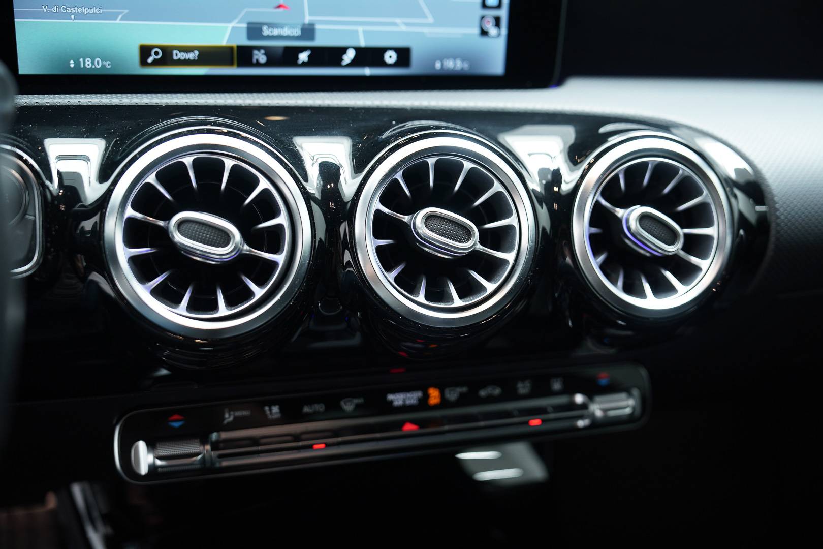 MERCEDES Classe A - Foto 18