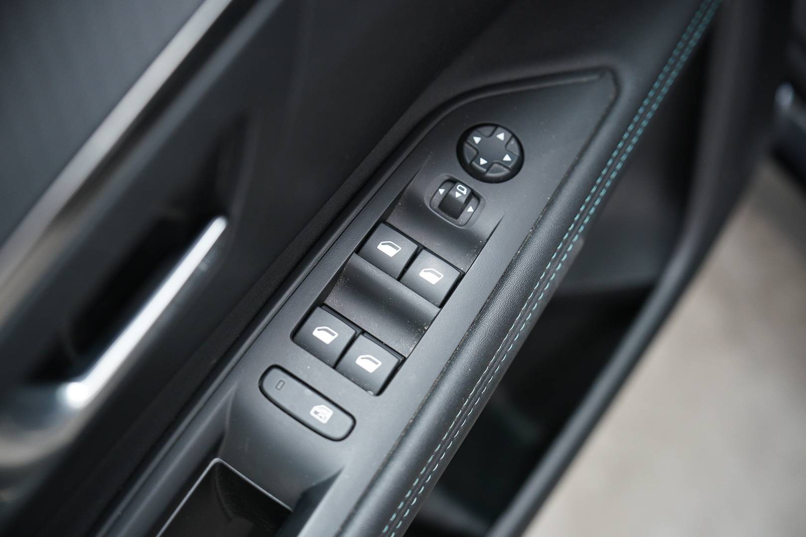 PEUGEOT 3008 - Foto 10