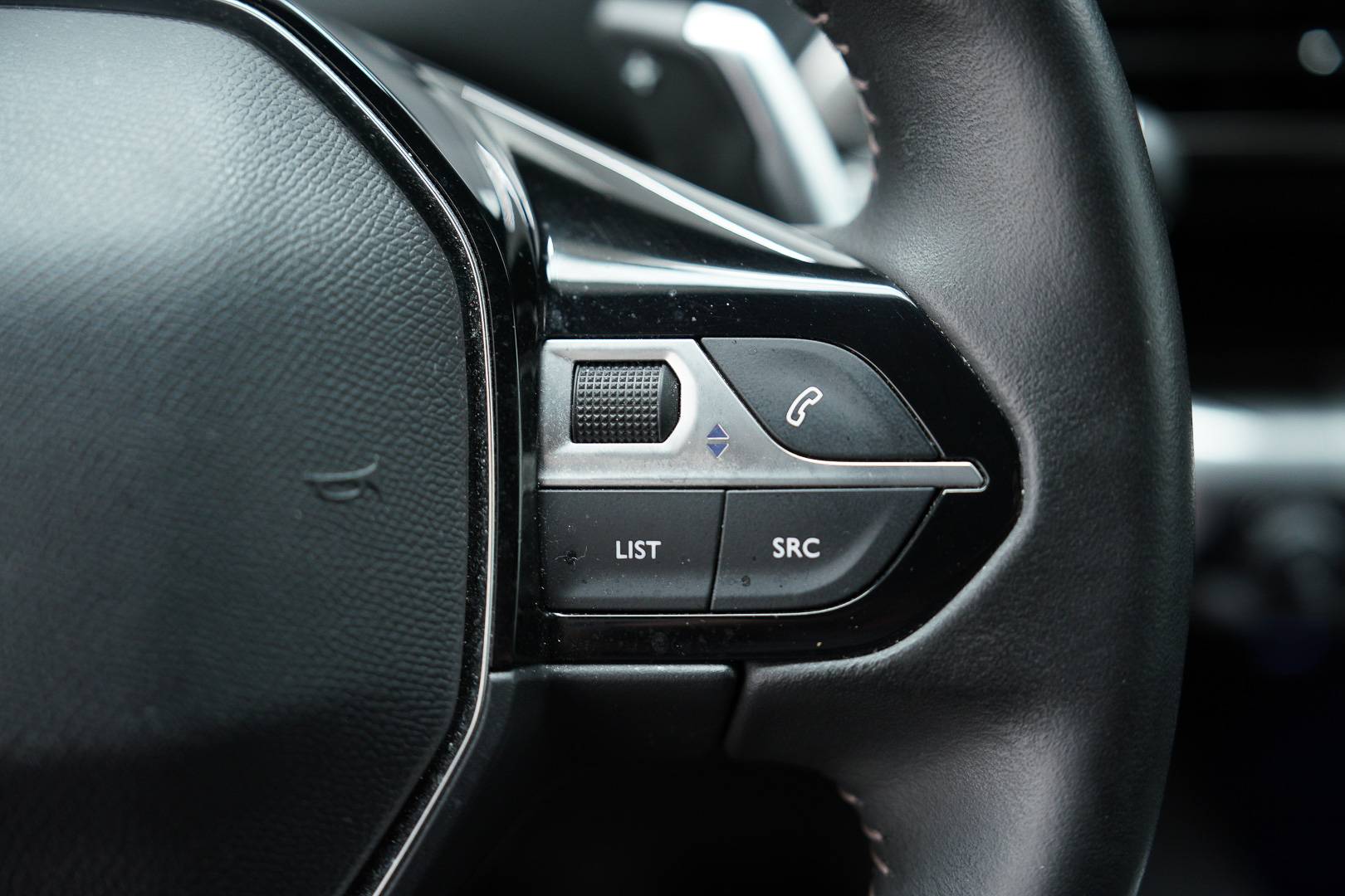 PEUGEOT 3008 - Foto 13