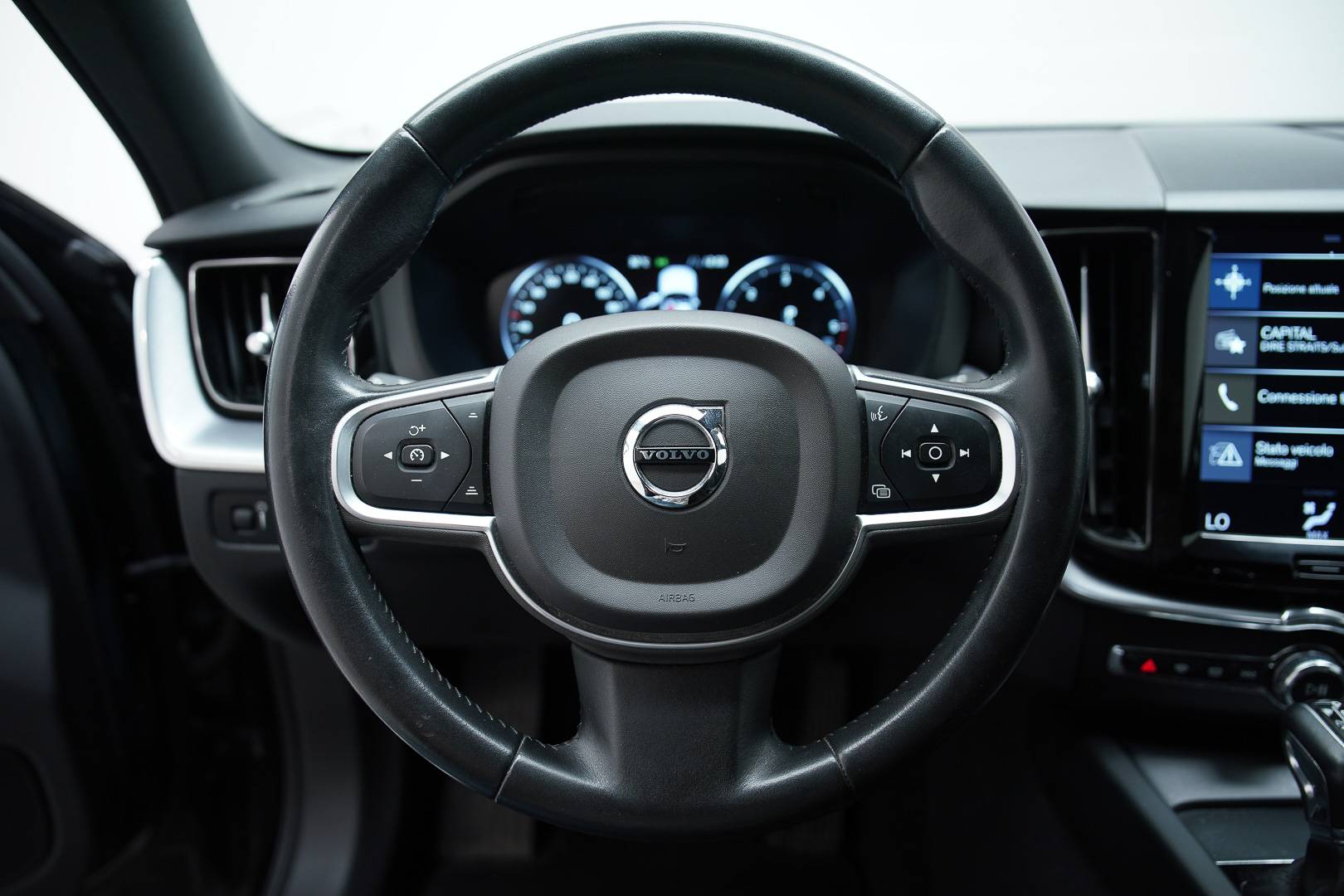 VOLVO XC60 - Foto 11