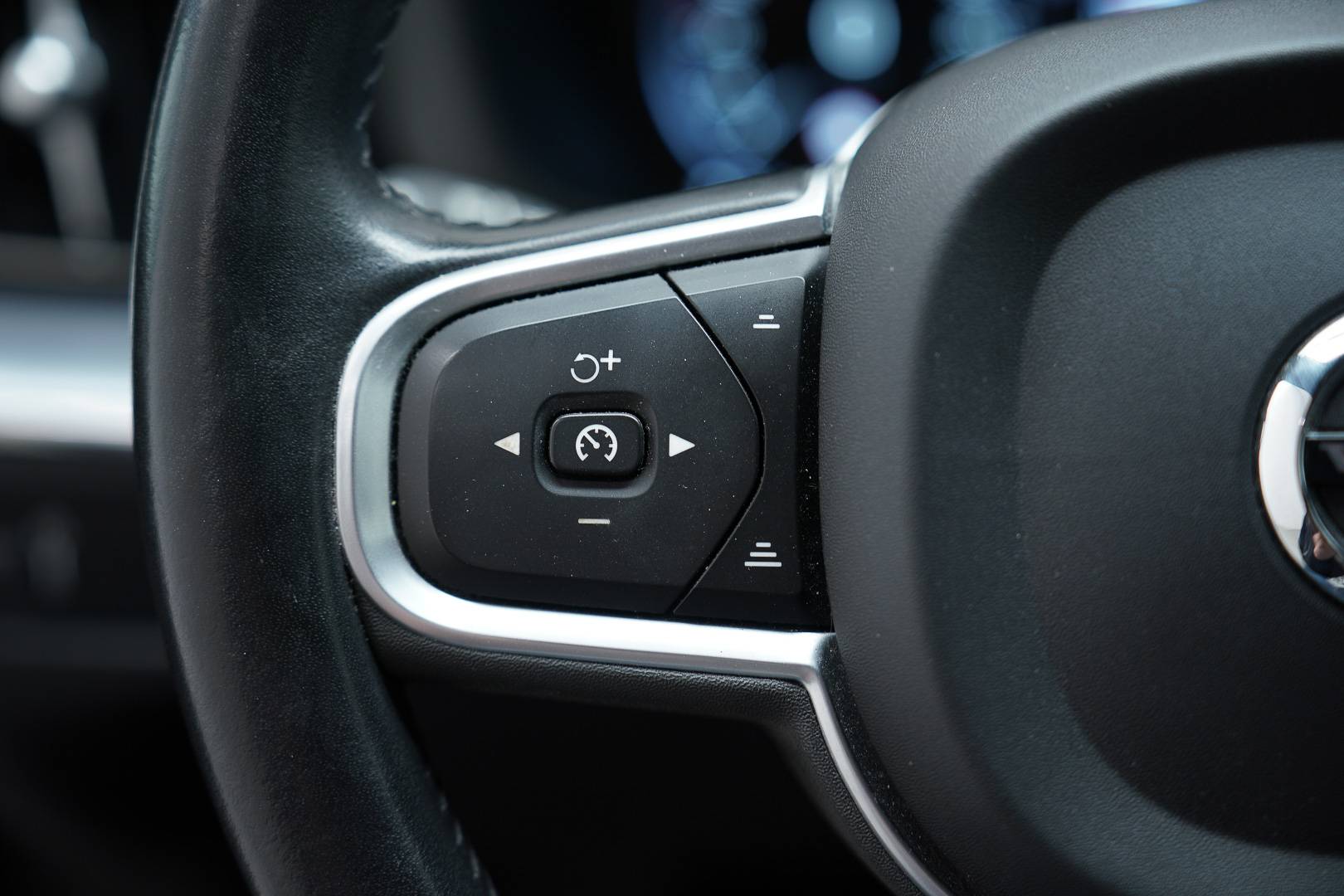 VOLVO XC60 - Foto 12