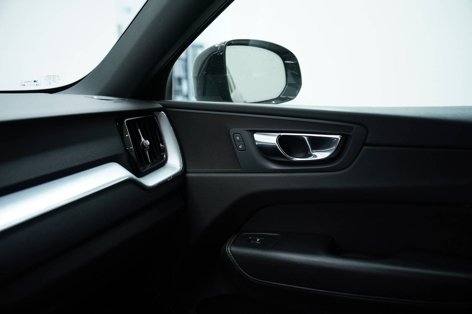VOLVO XC60 - Foto 20