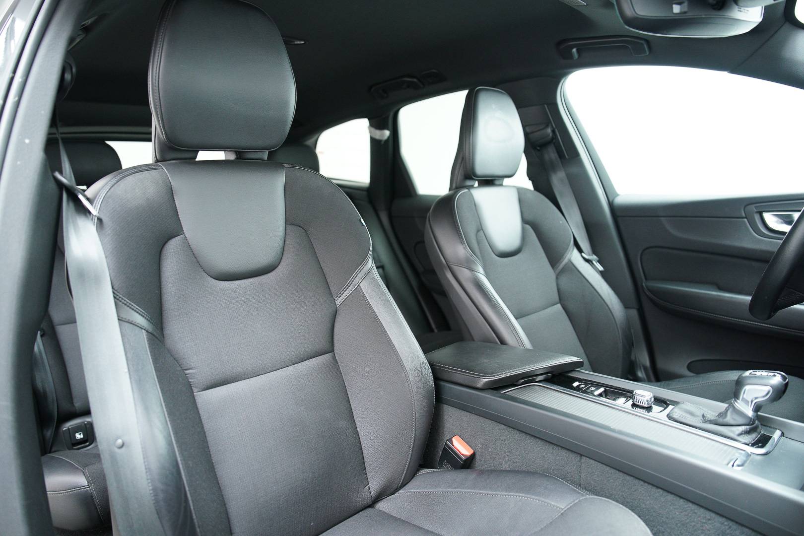VOLVO XC60 - Foto 21