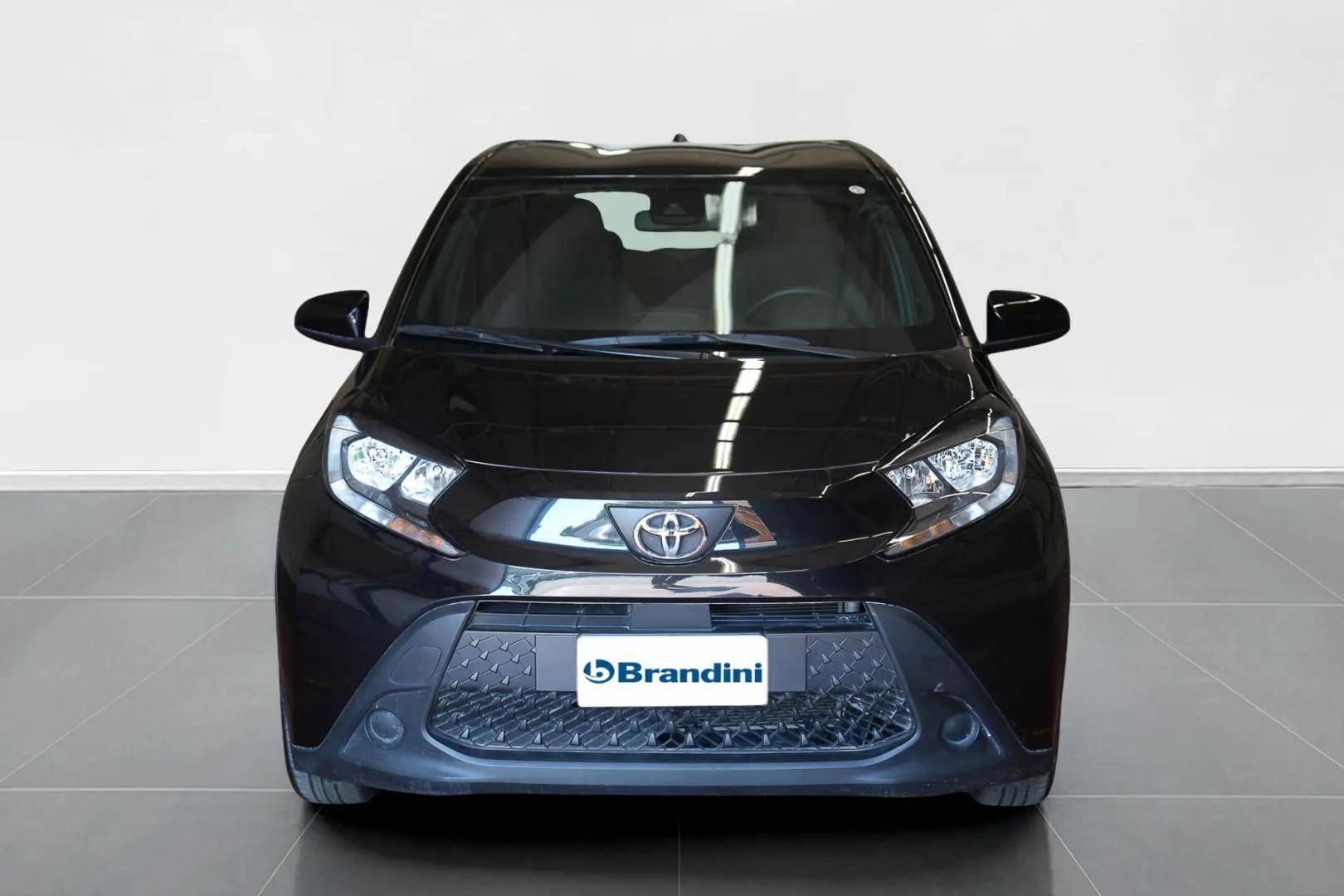 TOYOTA Aygo - Foto 2