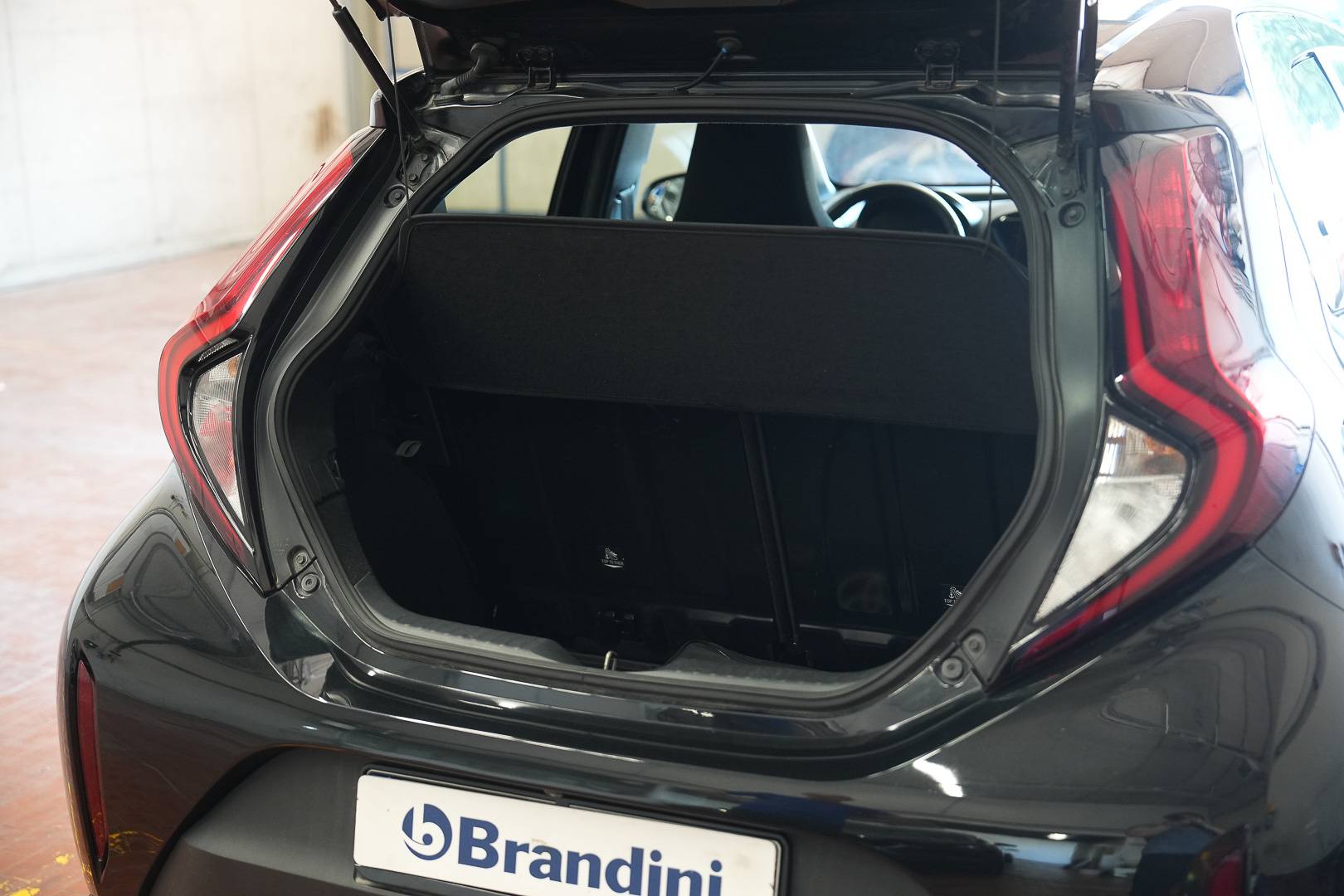 TOYOTA Aygo - Foto 8