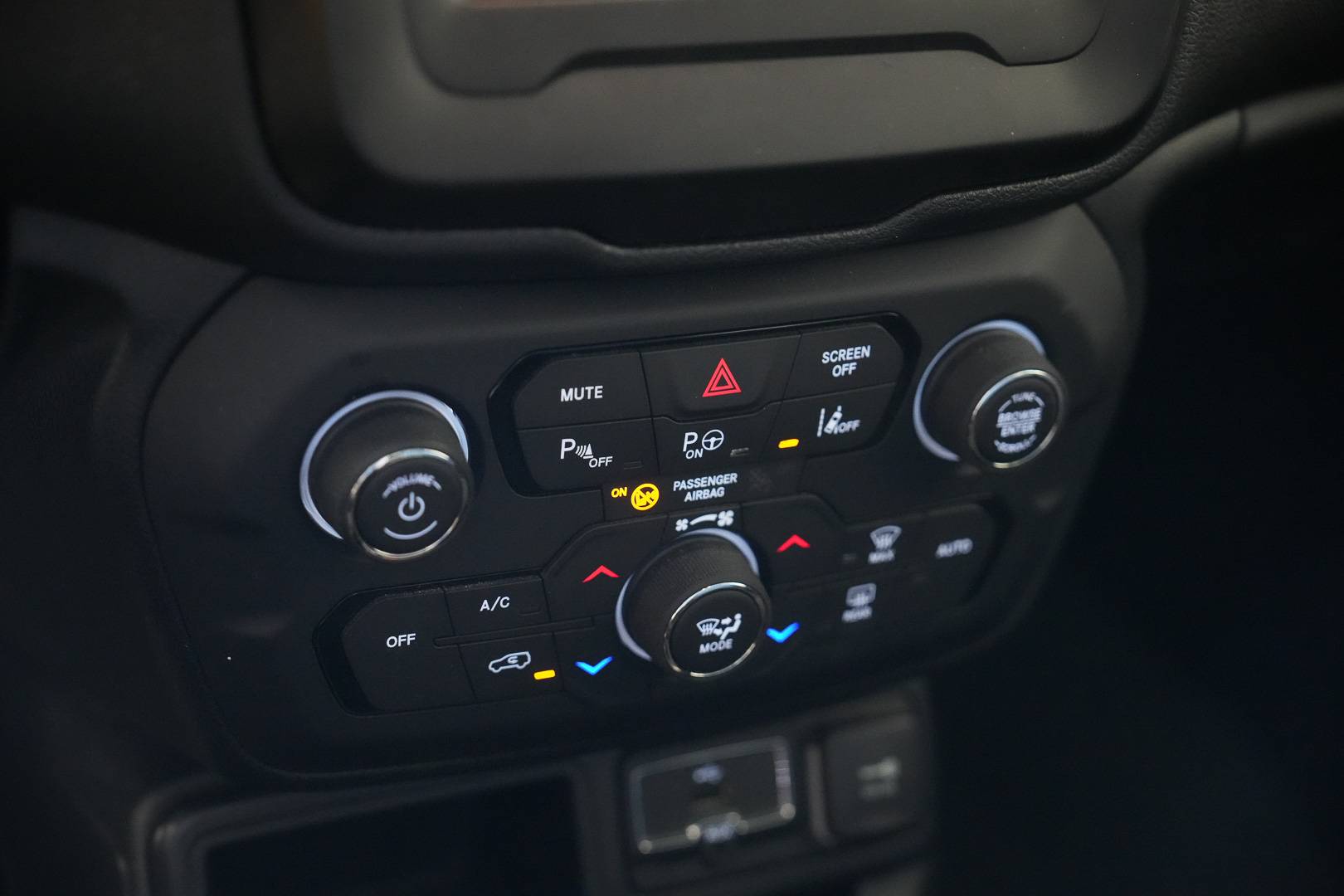 JEEP Renegade - Foto 16