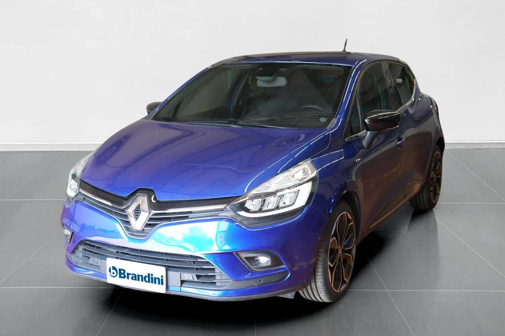 Auto Venduta - RENAULT Clio Clio 1.5 dci Moschino Intens 90cv edc usata in pronta consegna - Brandini