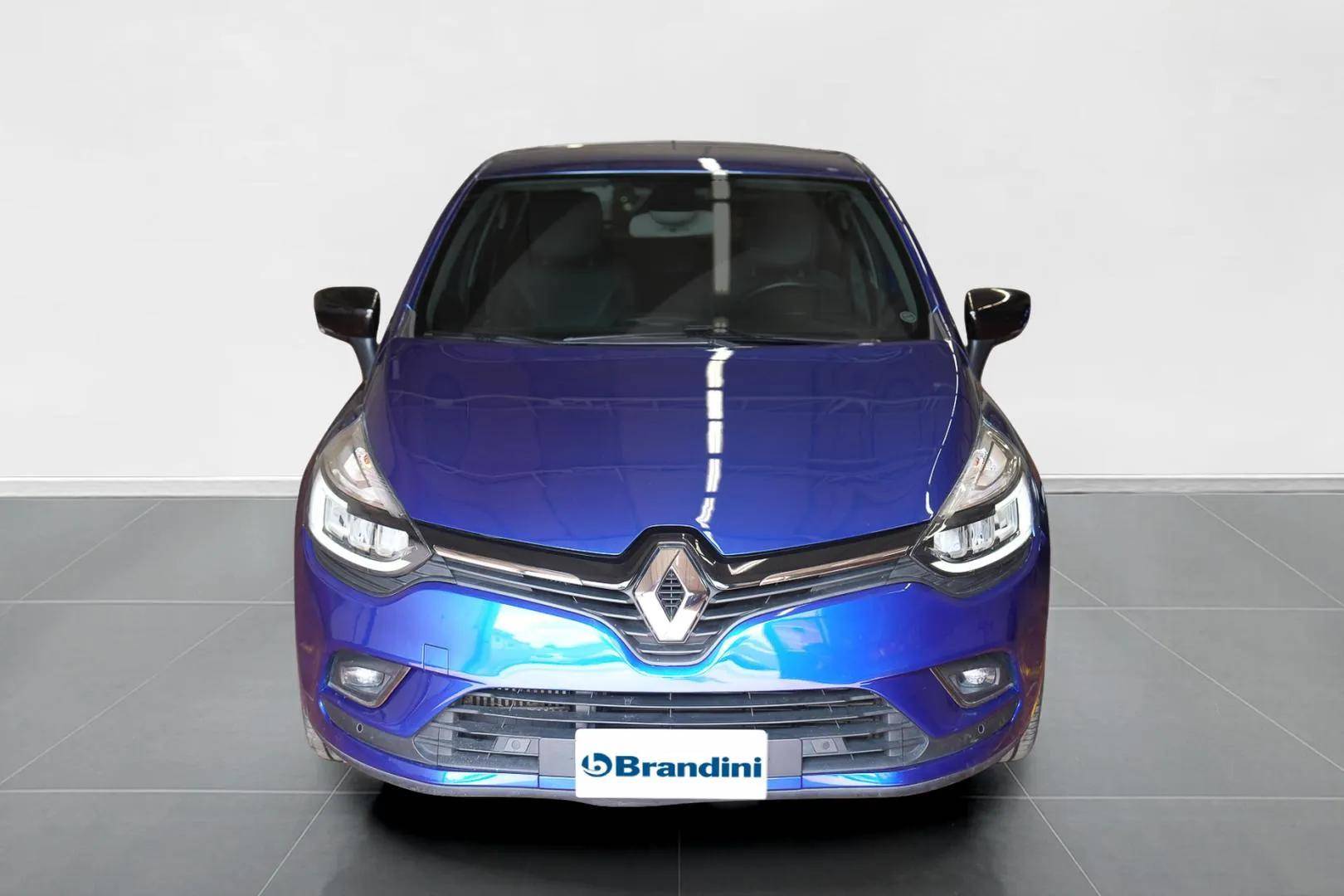 Auto Venduta - RENAULT Clio Clio 1.5 dci Moschino Intens 90cv edc usata in pronta consegna - Brandini