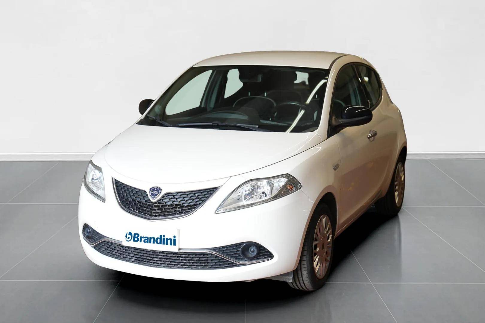 LANCIA Ypsilon - Foto 1