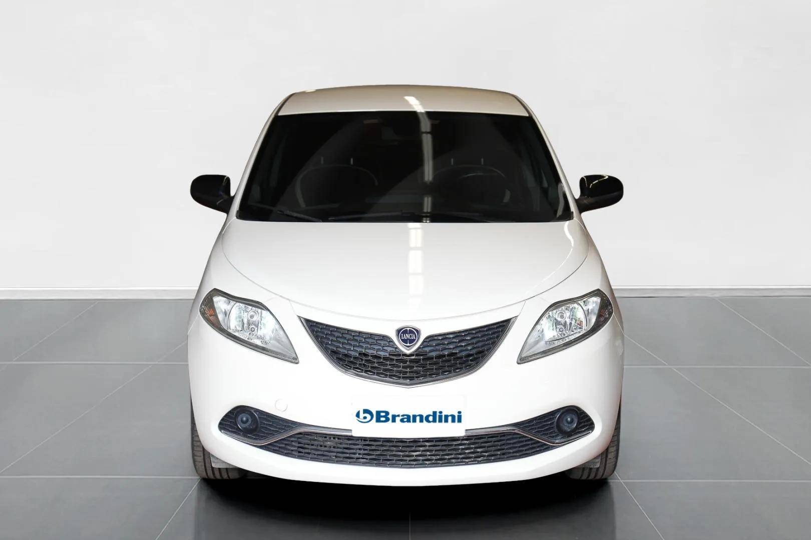 LANCIA Ypsilon - Foto 2