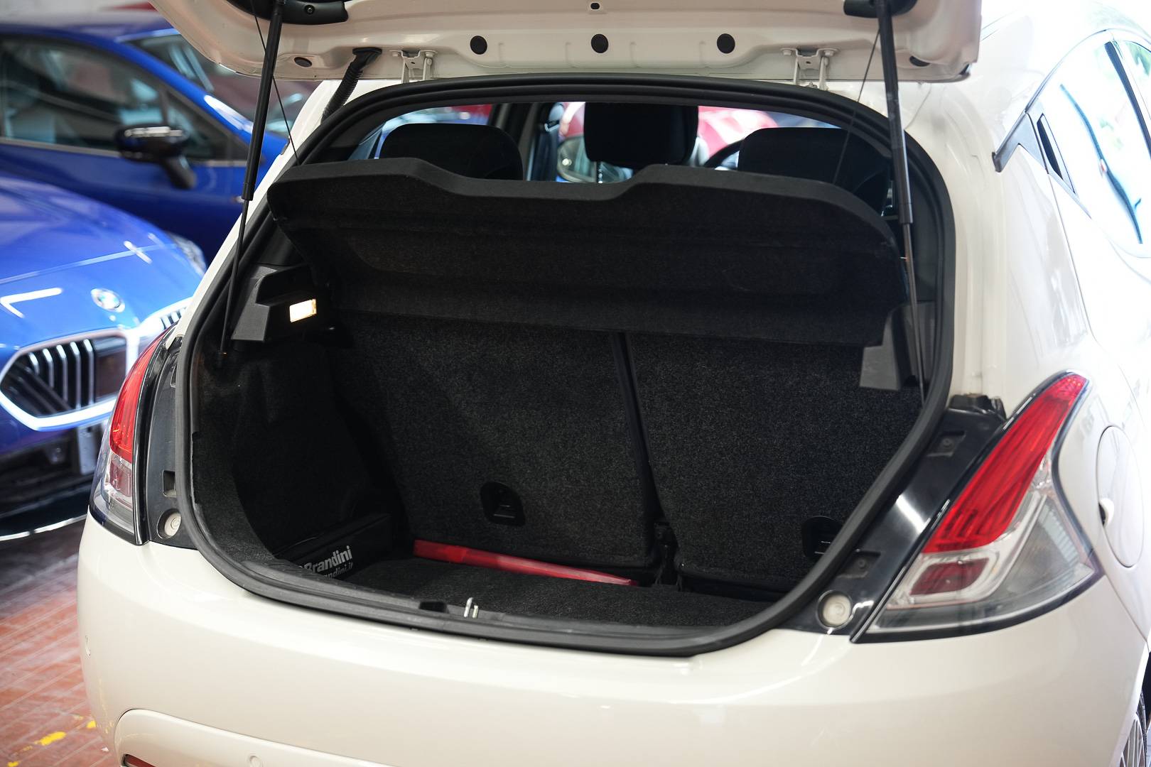 LANCIA Ypsilon - Foto 8