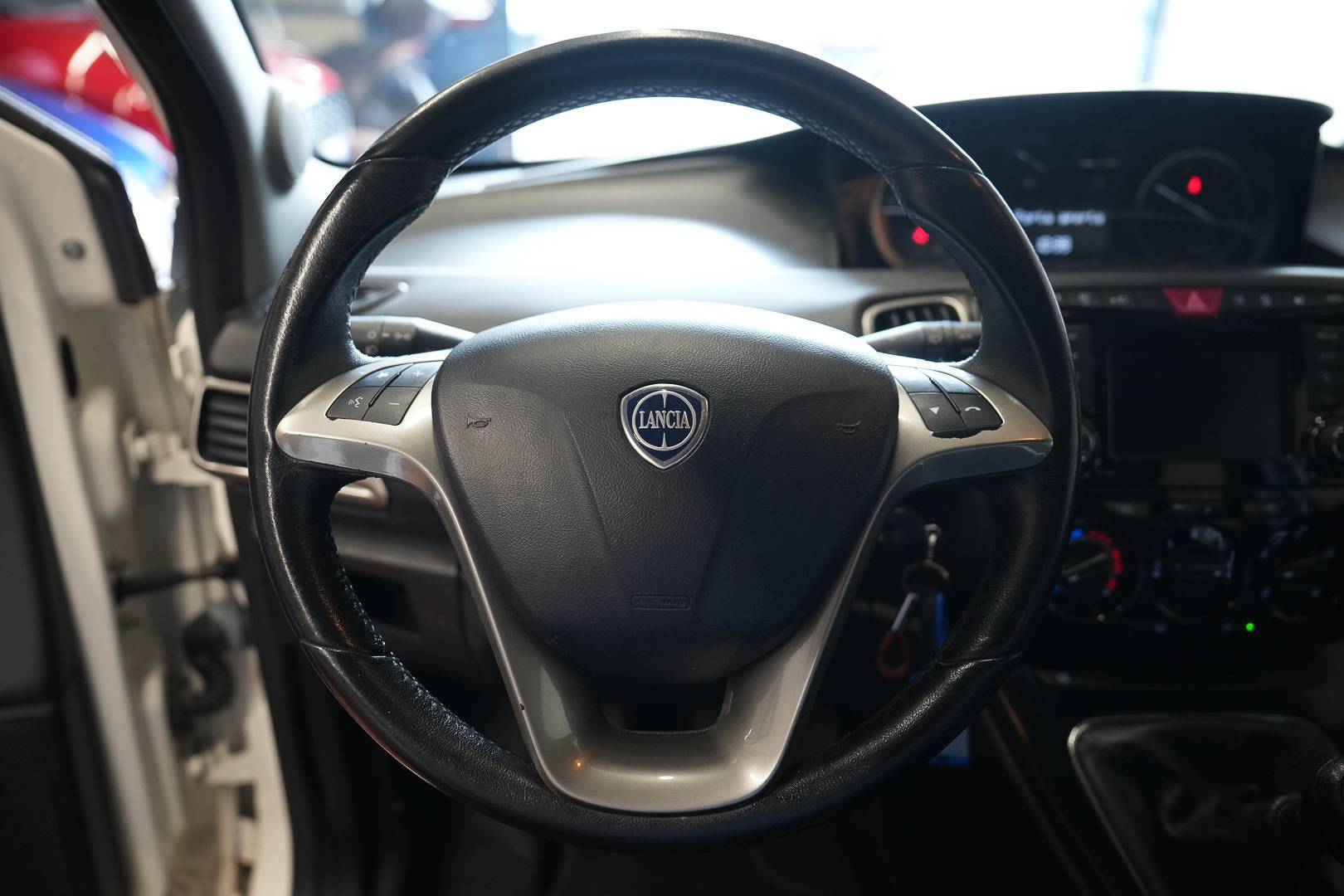 LANCIA Ypsilon - Foto 10