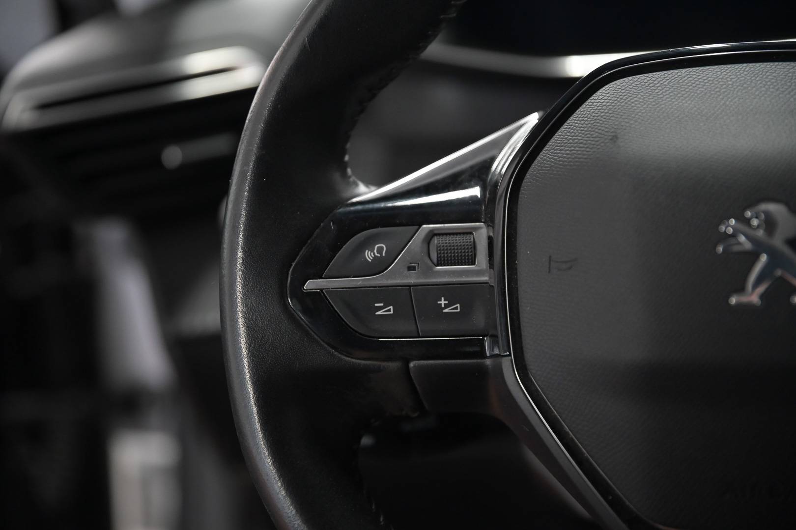 PEUGEOT 2008 - Foto 15