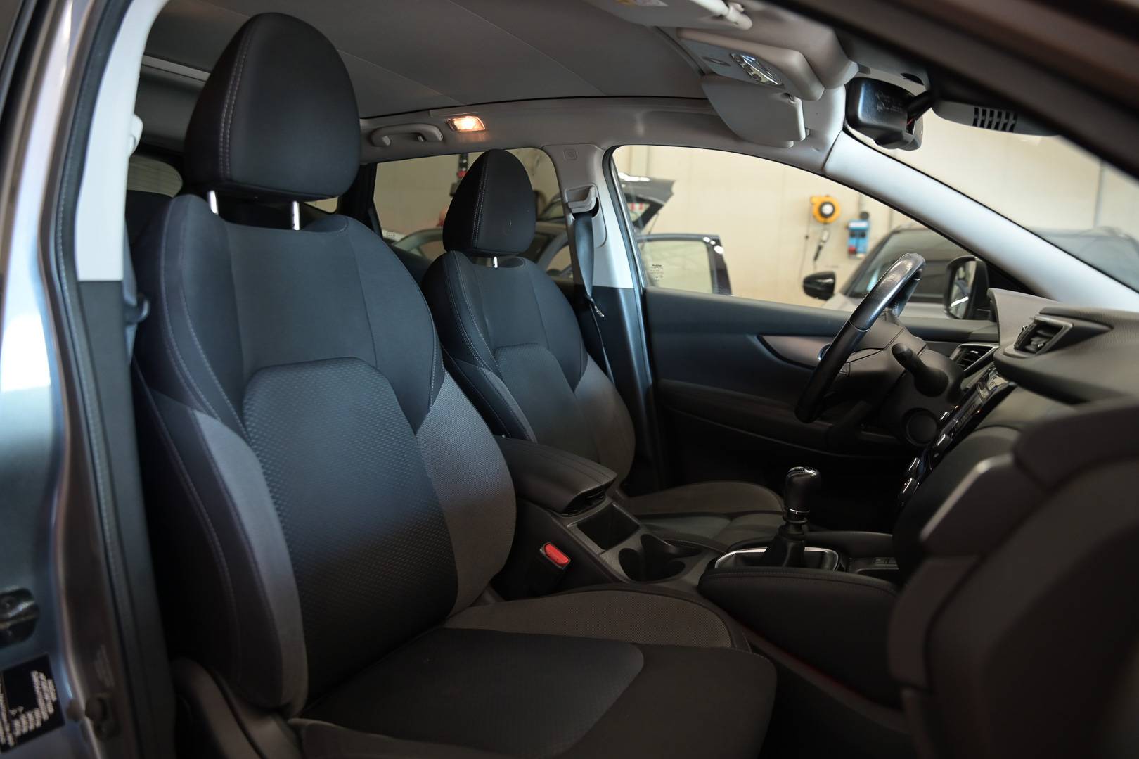 NISSAN Qashqai - Foto 24