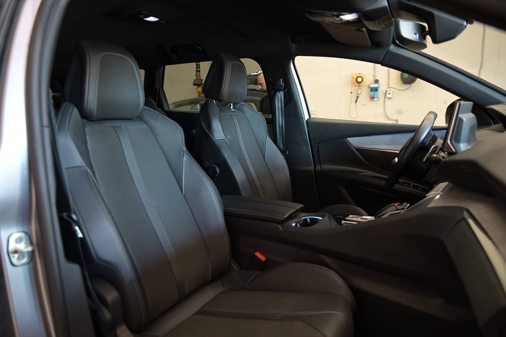 PEUGEOT 5008 - Foto 28