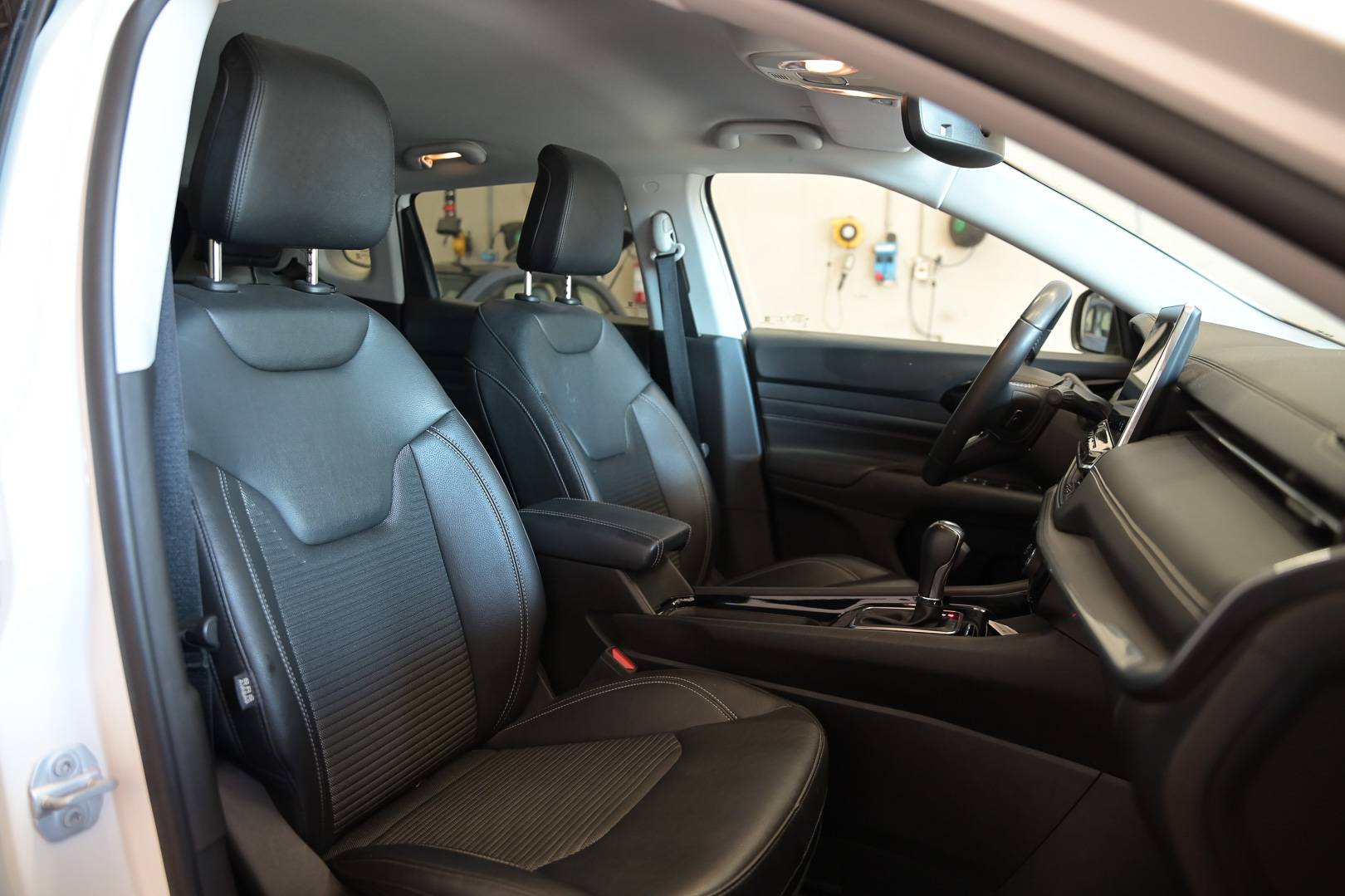JEEP Compass - Foto 25
