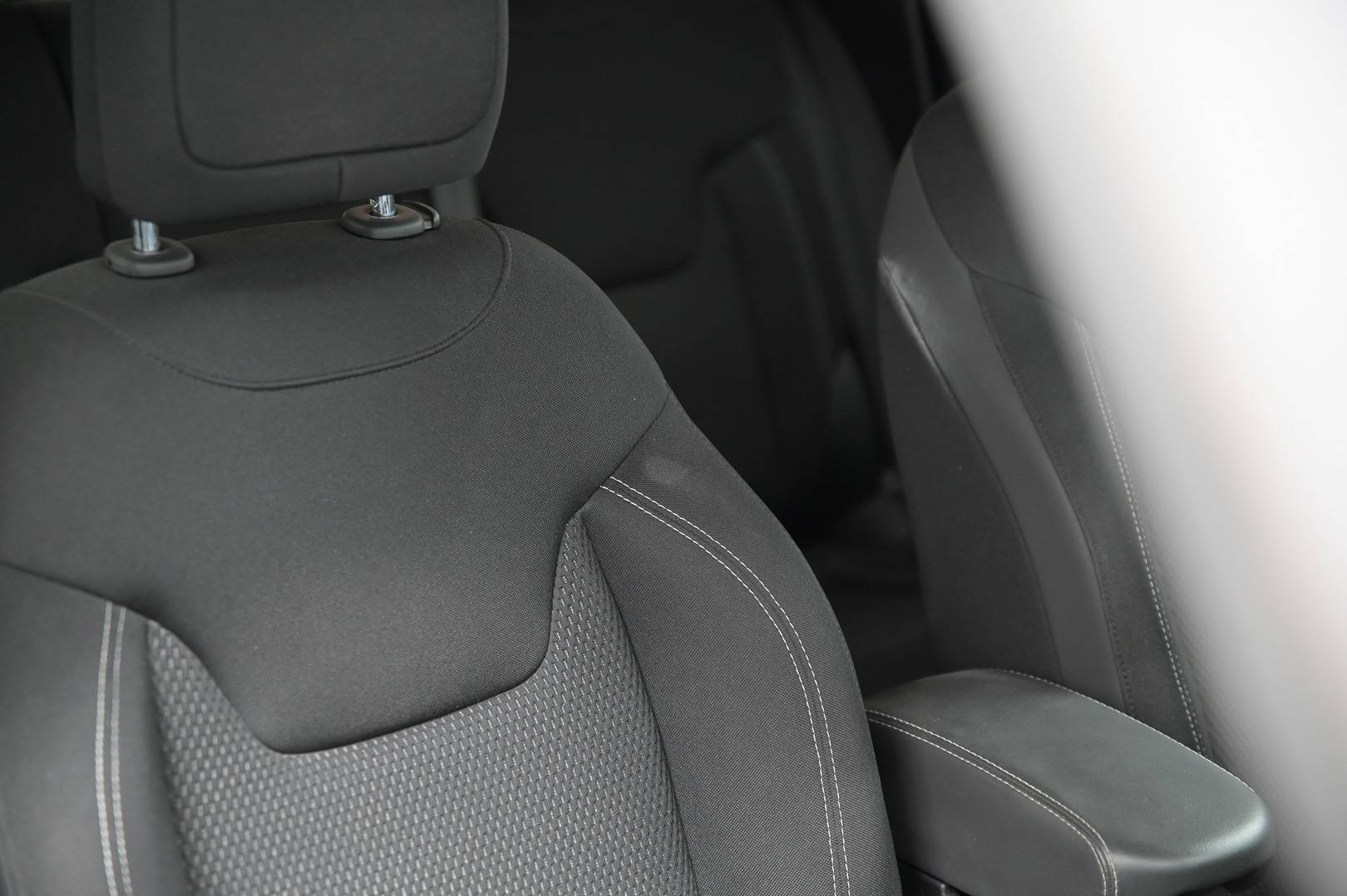 JEEP Renegade - Foto 27
