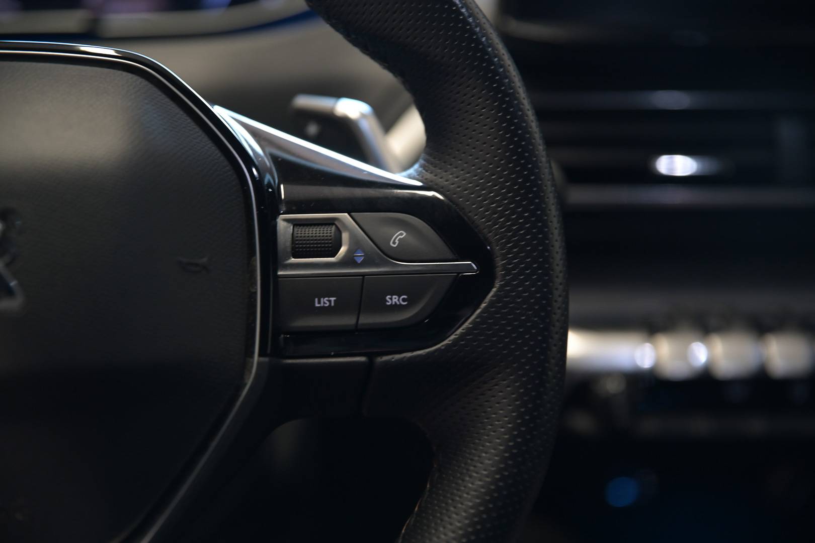 PEUGEOT 5008 - Foto 17