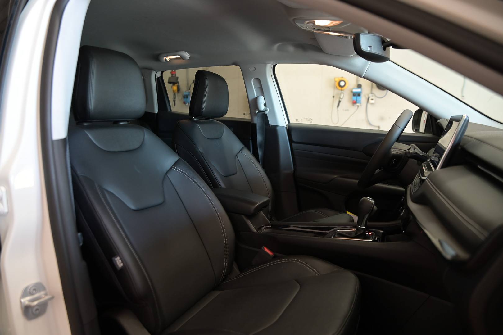 JEEP Compass - Foto 26