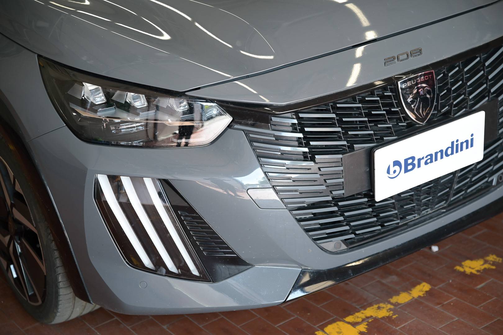 PEUGEOT 208 - Foto 8