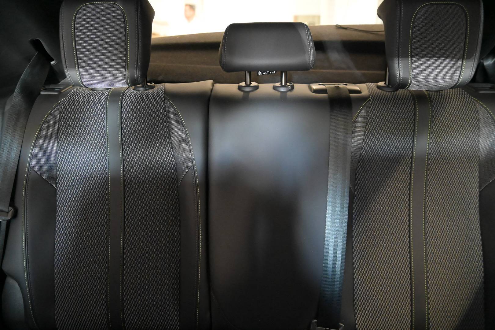 PEUGEOT 208 - Foto 22