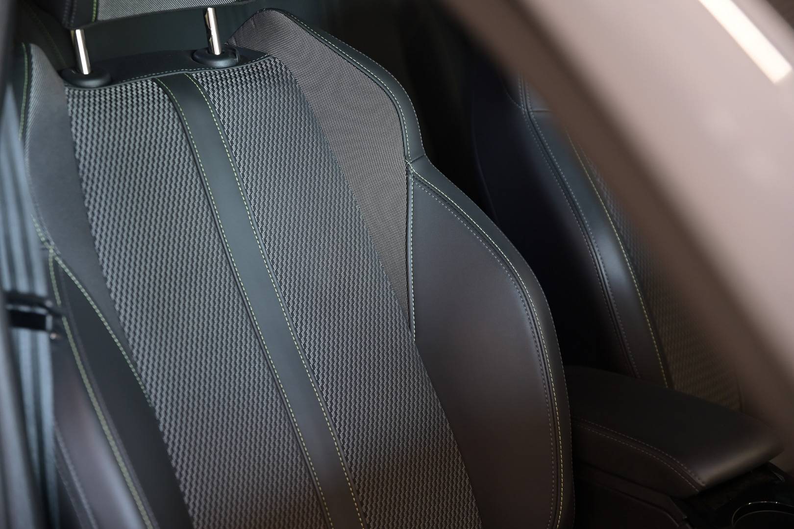 PEUGEOT 208 - Foto 25