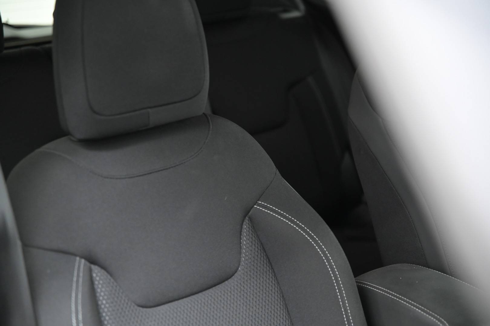 JEEP Renegade - Foto 29