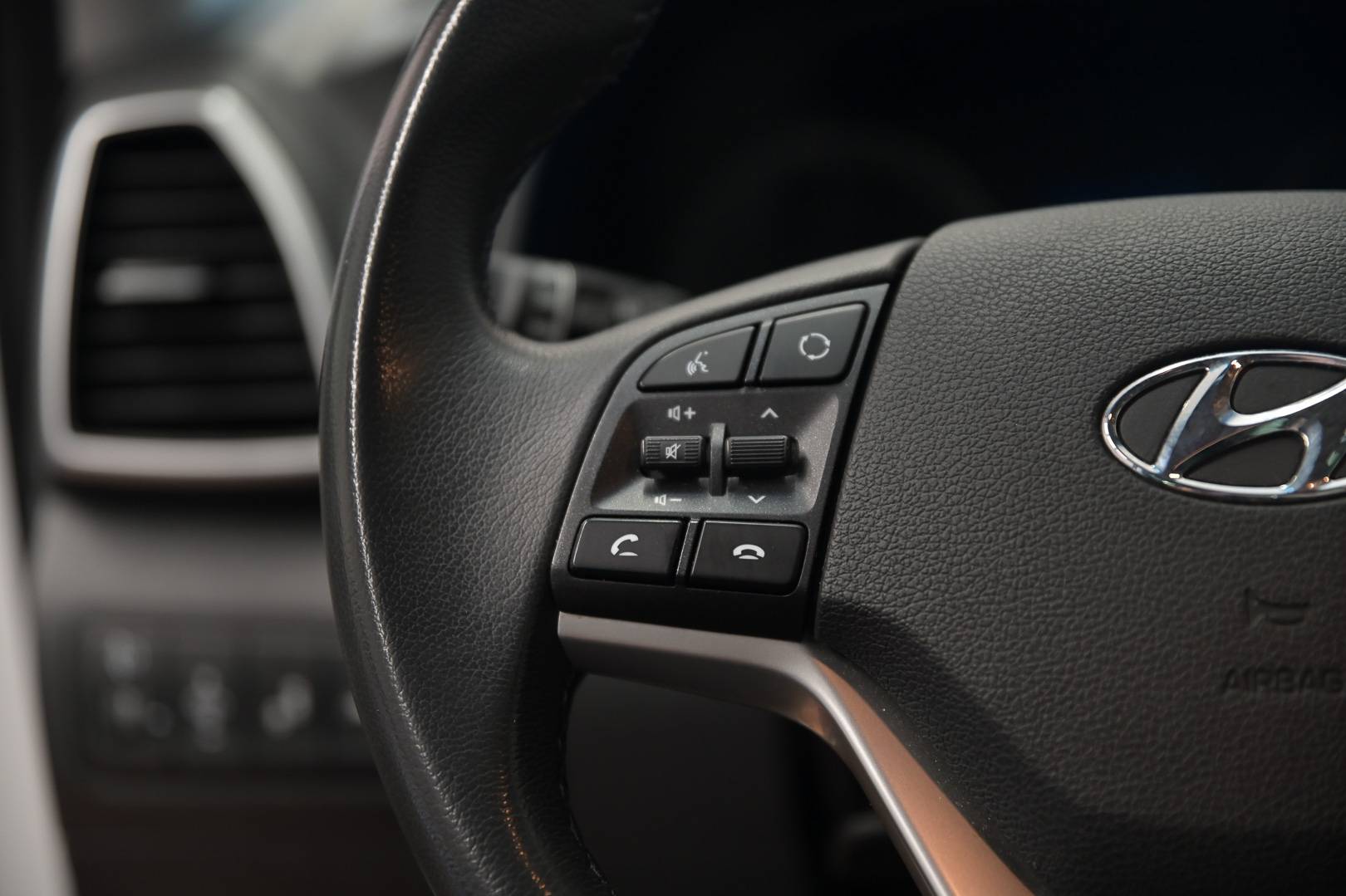 HYUNDAI Tucson - Foto 16