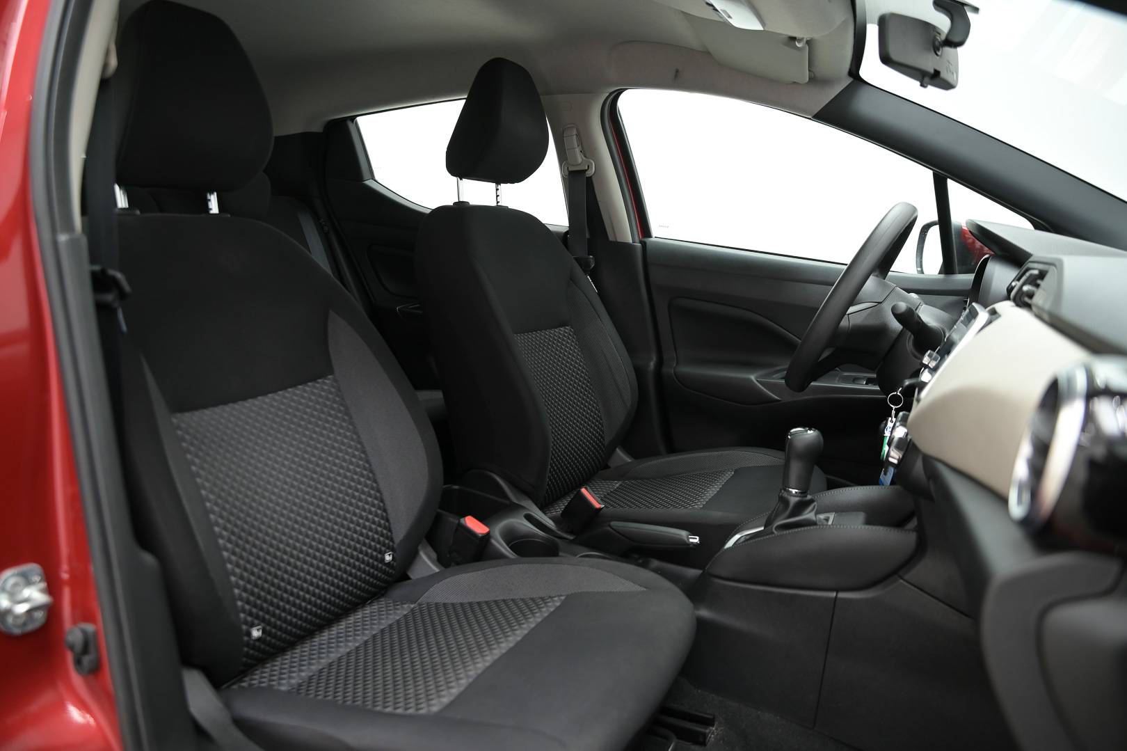 NISSAN Micra - Foto 25