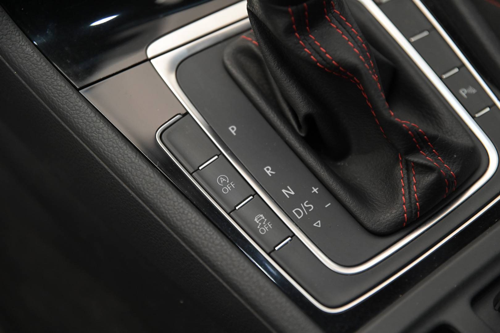 VOLKSWAGEN Golf - Foto 18