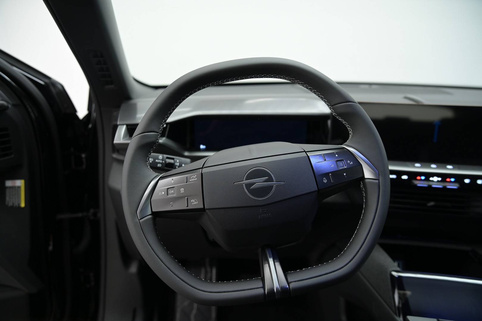 OPEL Grandland - Foto 16