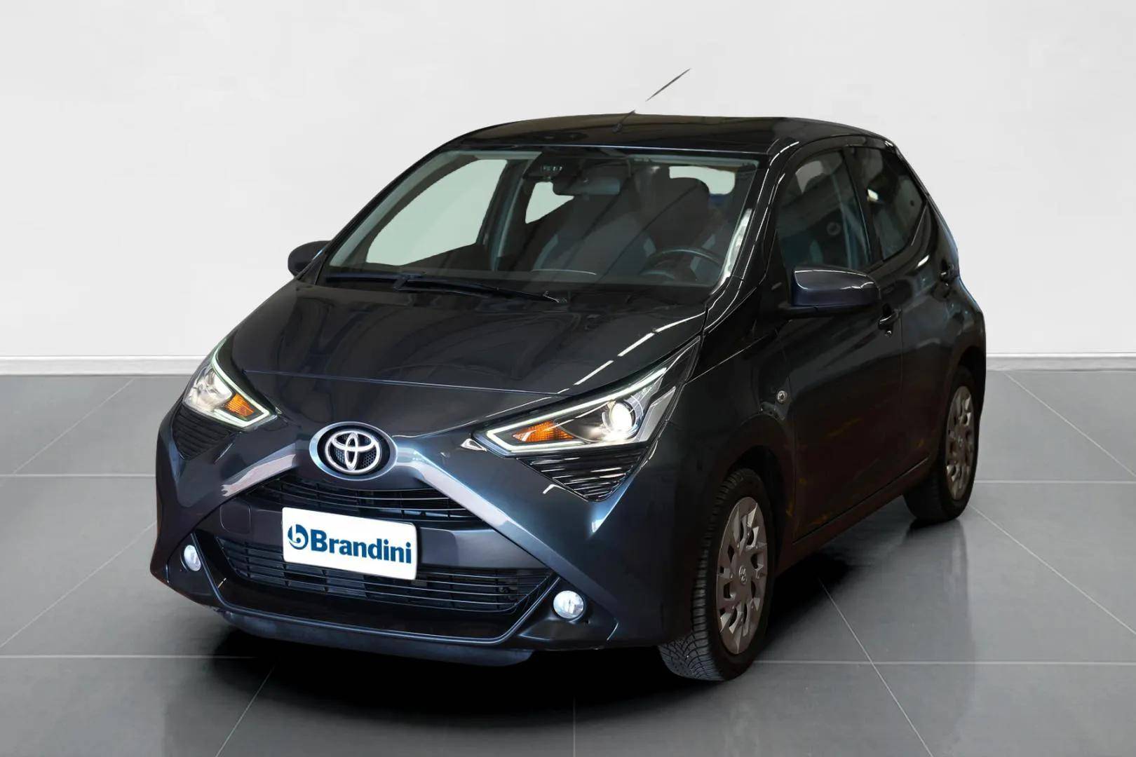 TOYOTA Aygo - Foto 1