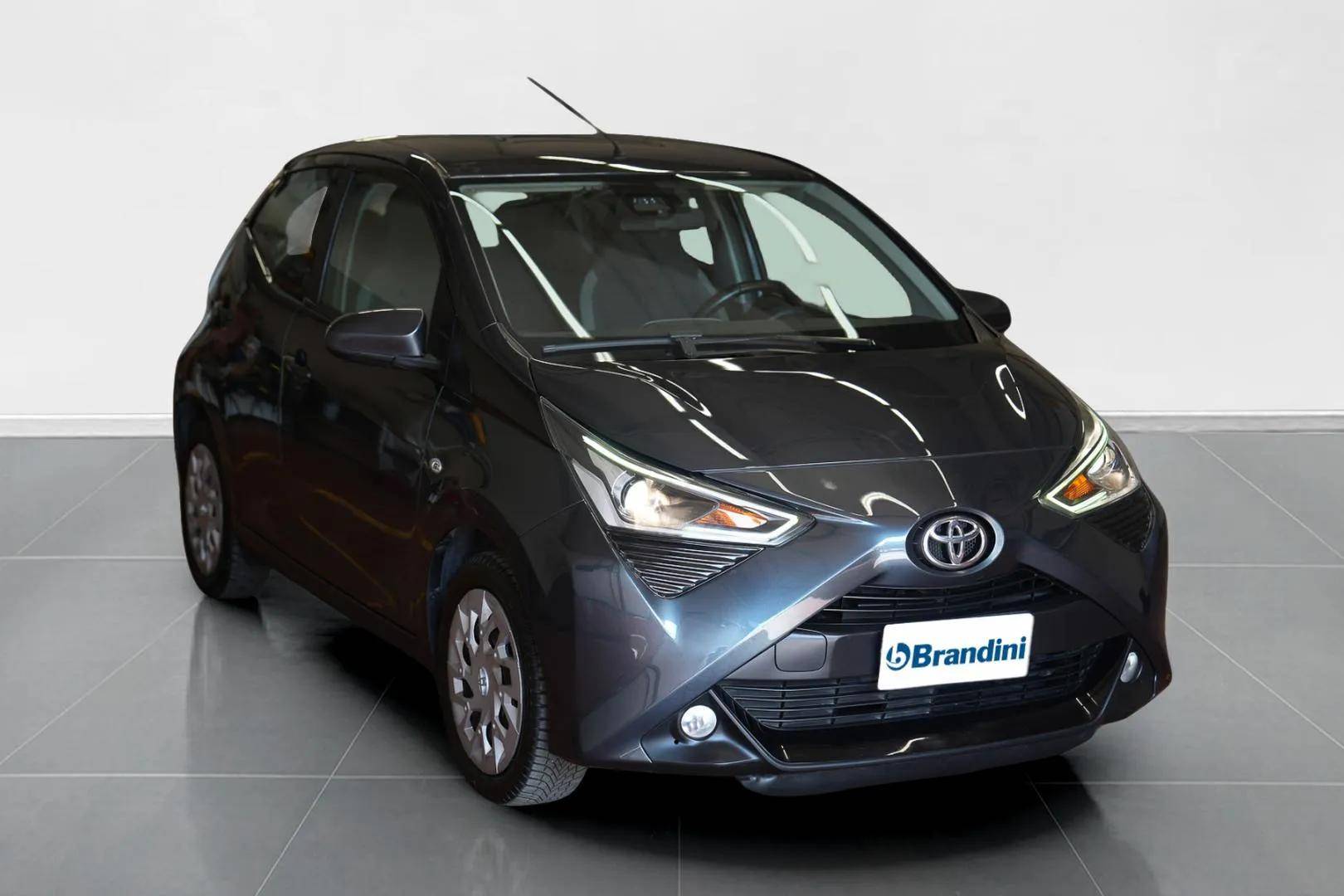 TOYOTA Aygo - Foto 3