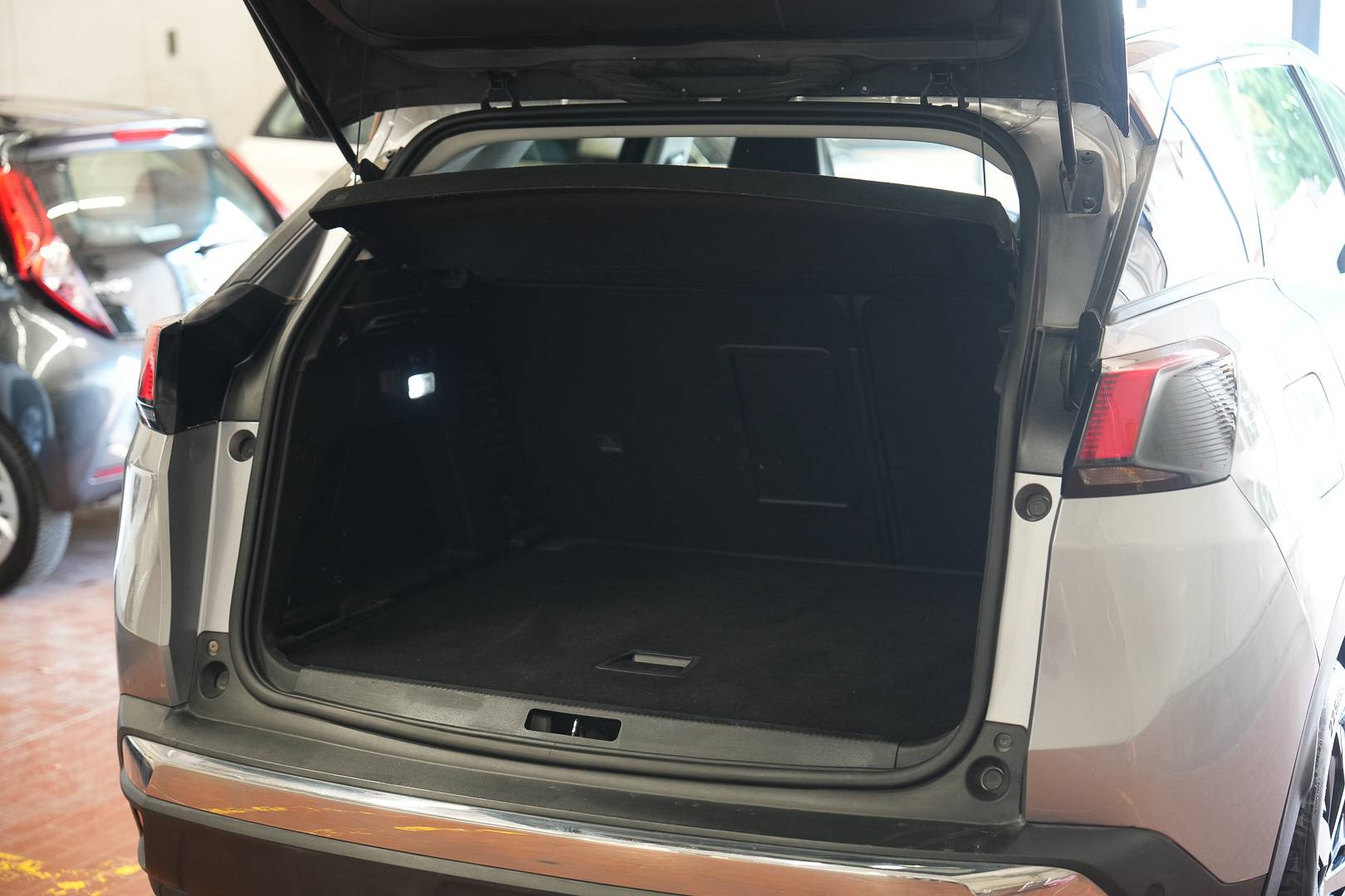 PEUGEOT 3008 - Foto 8