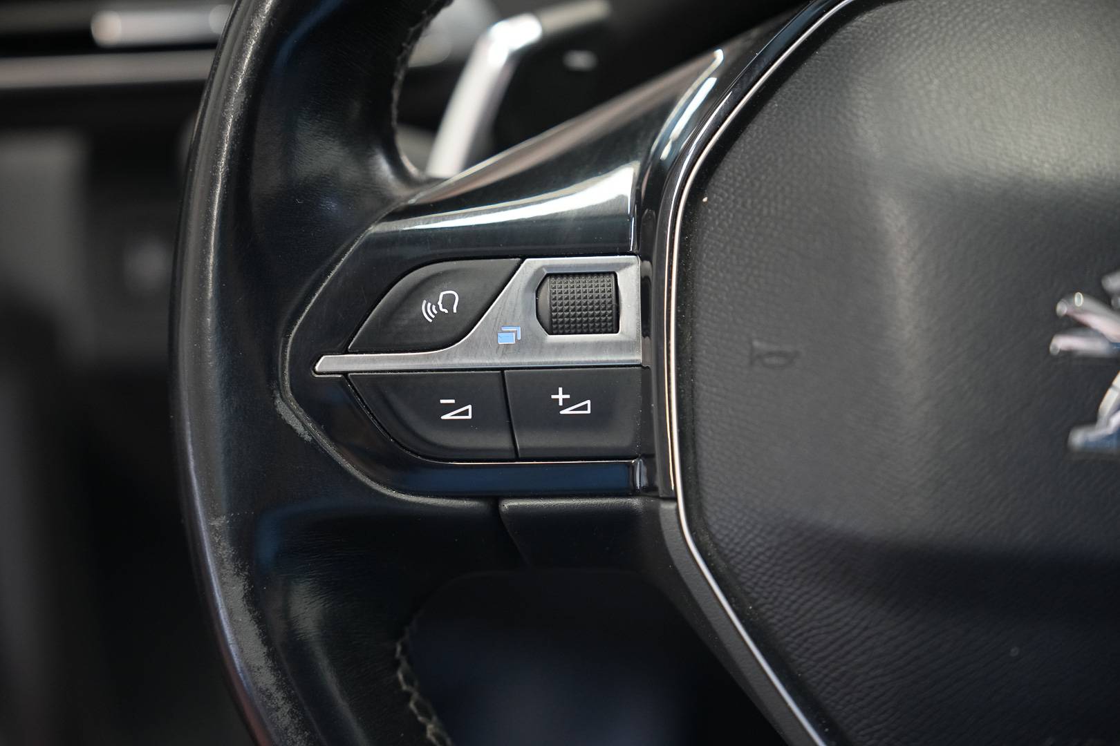 PEUGEOT 3008 - Foto 11