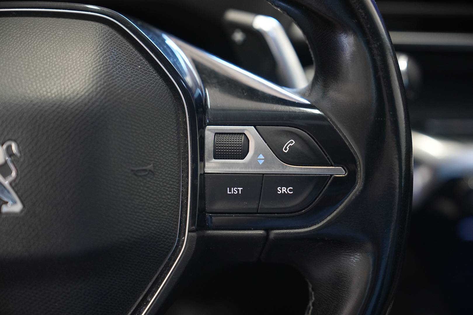 PEUGEOT 3008 - Foto 12