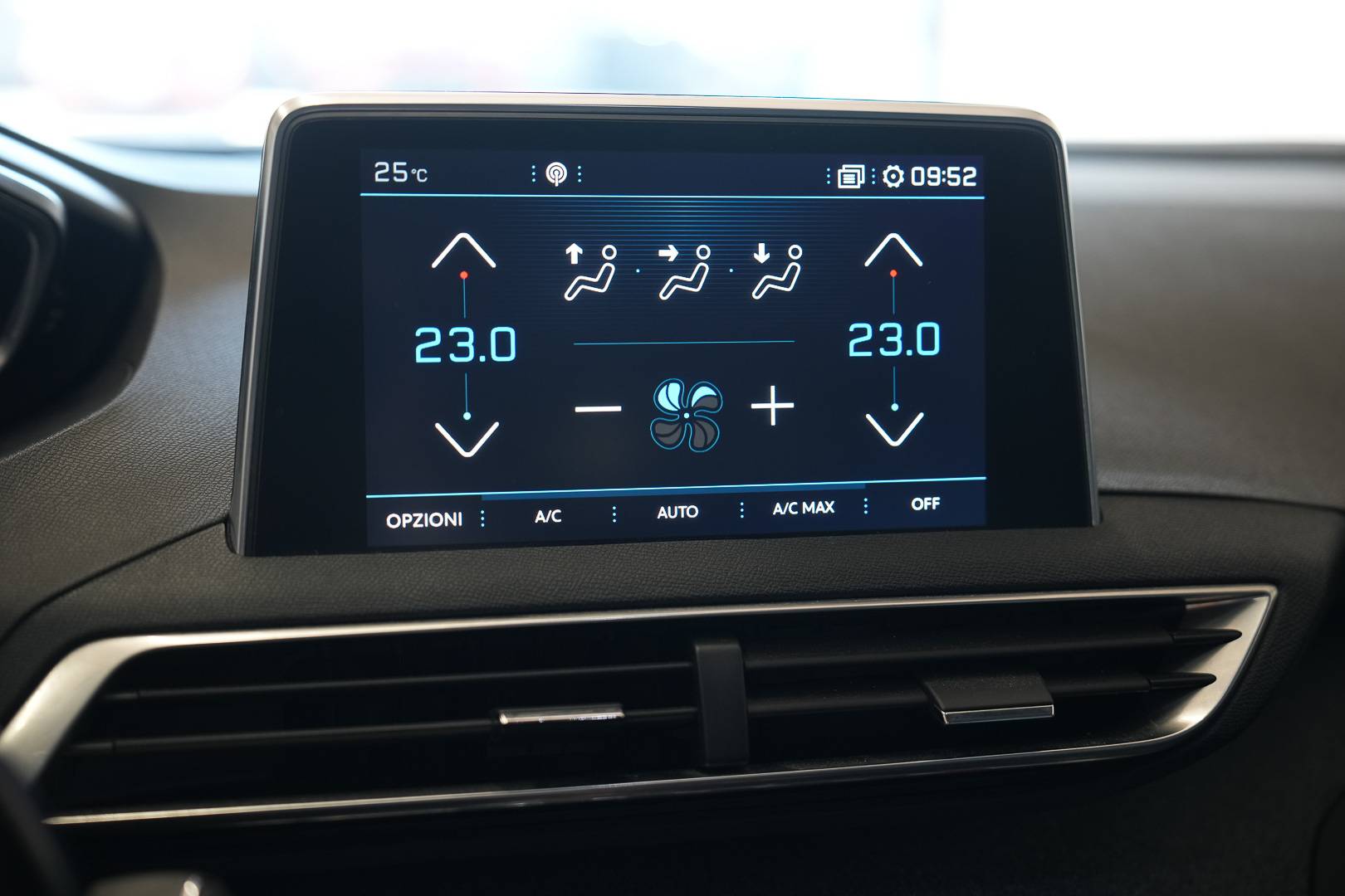 PEUGEOT 3008 - Foto 15