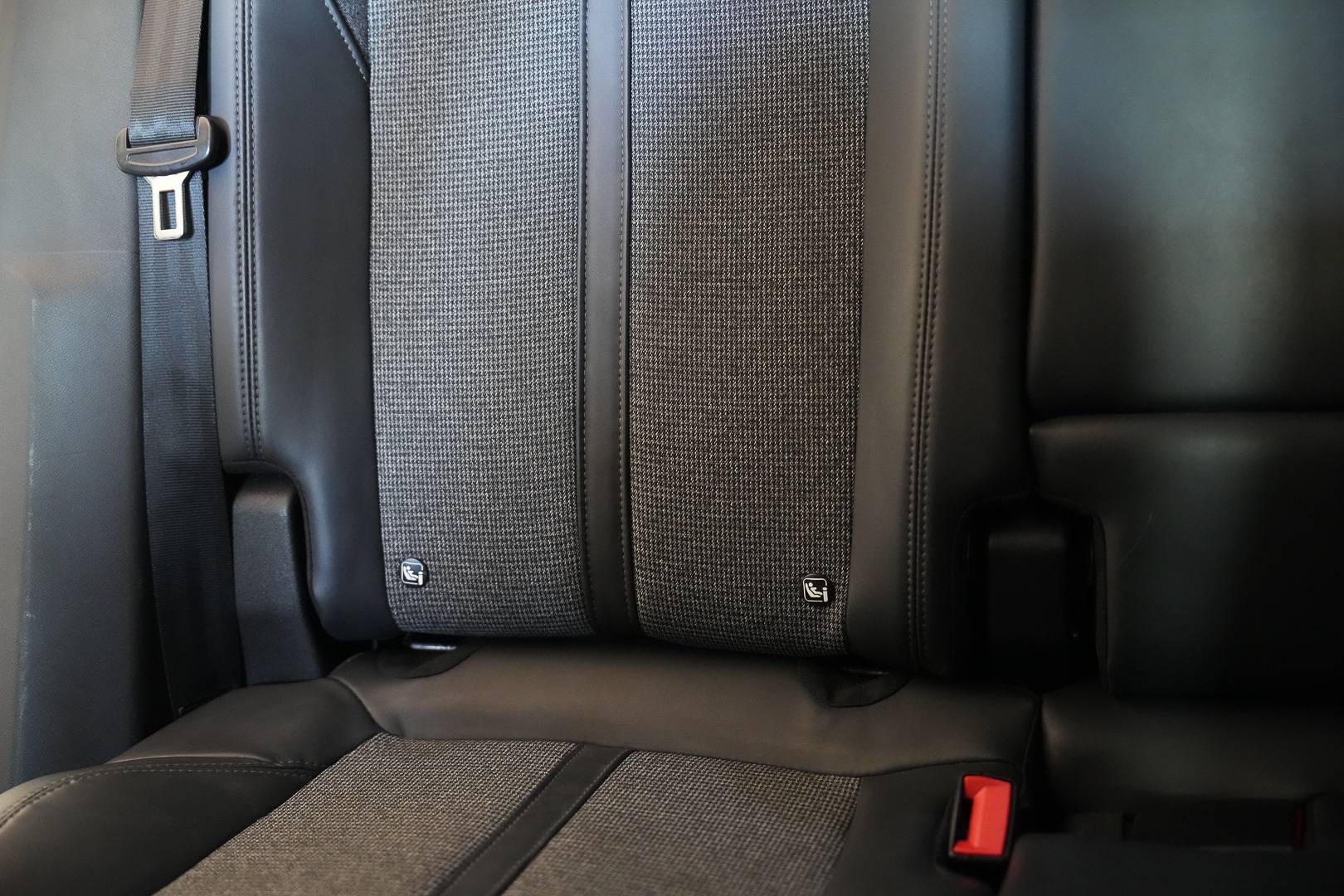 PEUGEOT 3008 - Foto 23