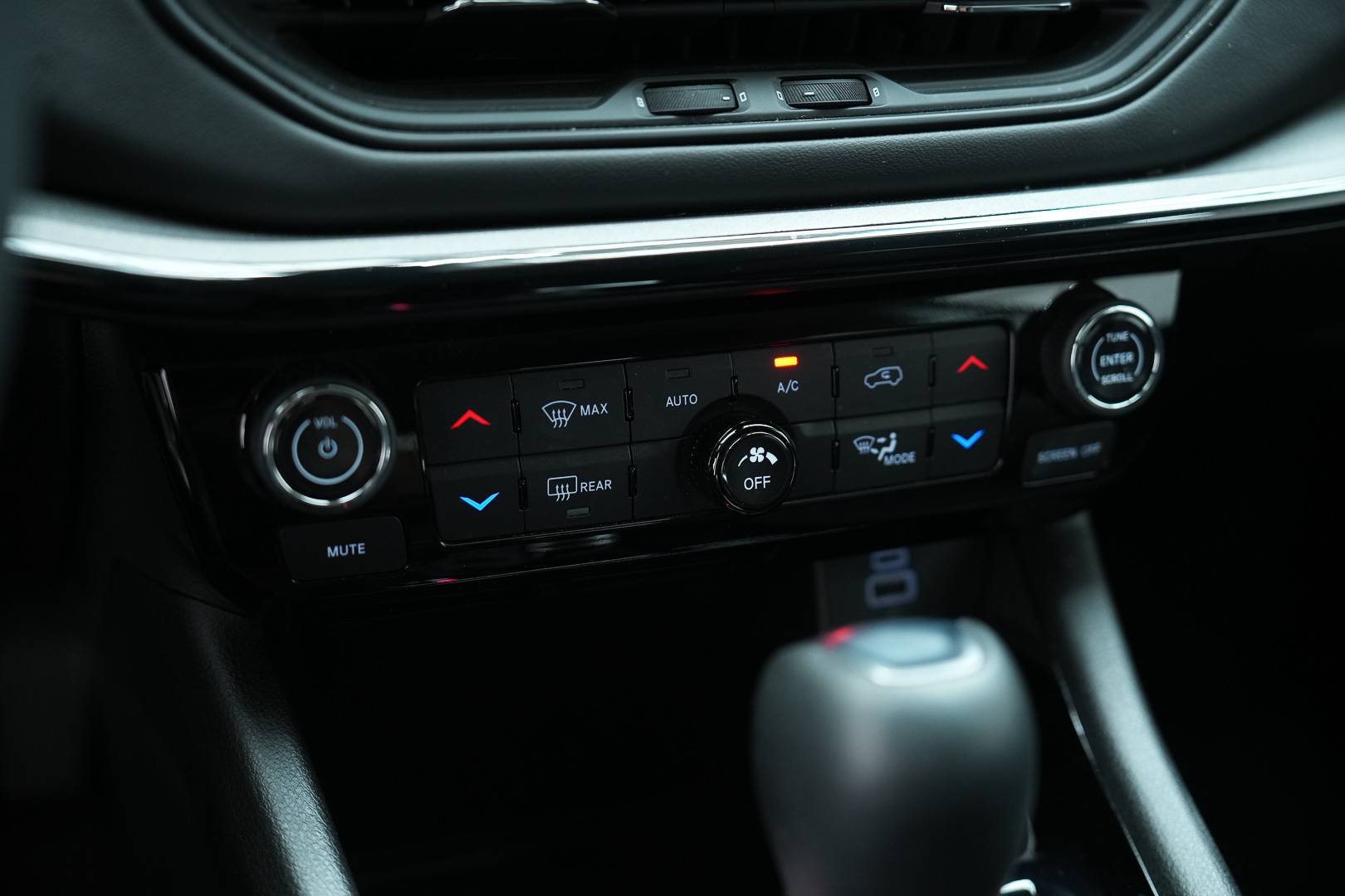 JEEP Compass - Foto 17